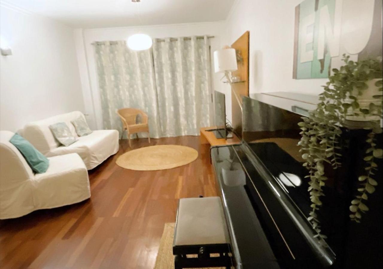 Espacoso T3 Com Terraco & Churrasqueira Campo  Dış mekan fotoğraf